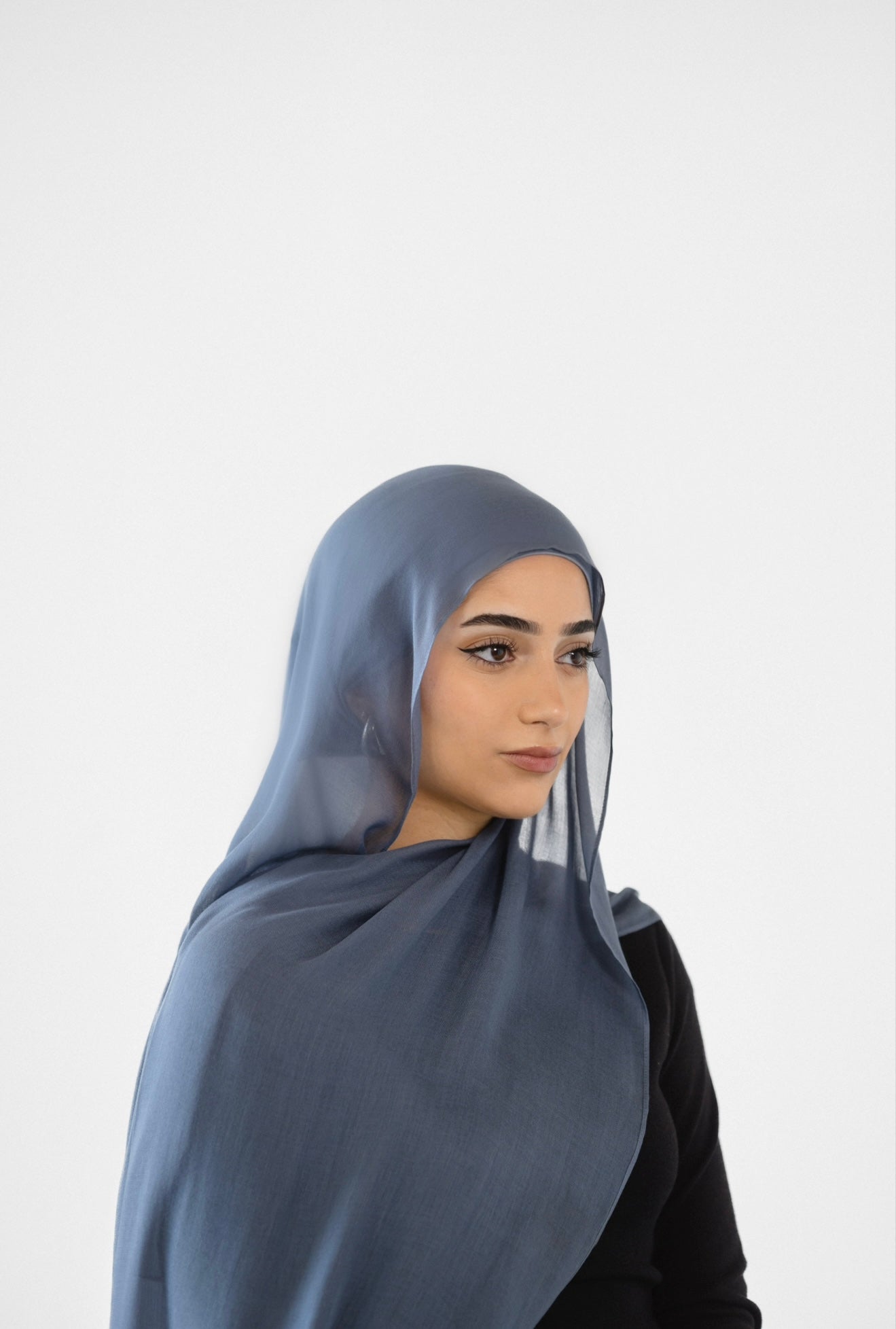 Light Modal Hijab - Steal Blu